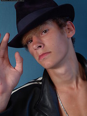 The hottest scene of jerking redhead boy