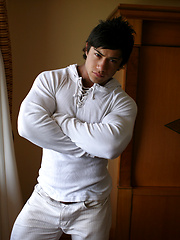 Young bodybuilder shows his straight body