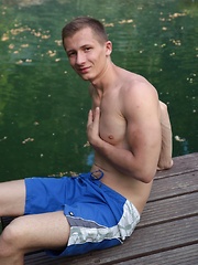 Martin Sanders masturbates with fleshlight outdoors.