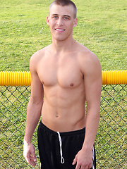 Amateur bi guy solo jacking