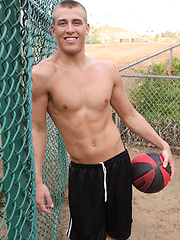 Amateur bi guy solo jacking