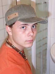 Well-hung hottie needs to unleash his load on someone