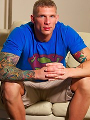 Hot tattoed dude Sebastian industy debut