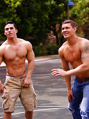 Topher DiMaggio fucks Tate Ryder