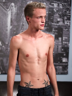 gay model Nicholas Reed