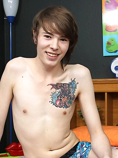 gay model Ricky Hilton